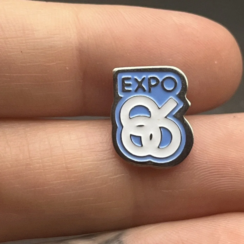 1986 Expo Vancouver Canada Lapel Hat‎ Pin